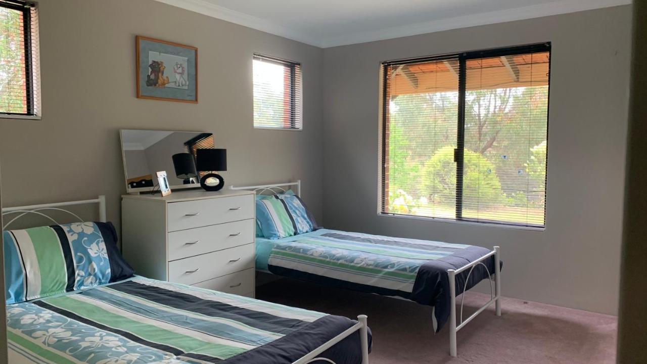 Seatrees Accommodation Yanchep Bagian luar foto