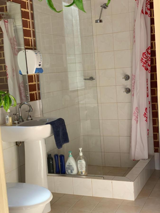 Seatrees Accommodation Yanchep Bagian luar foto